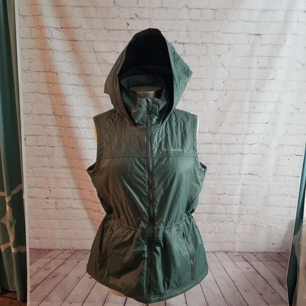 Columbia sleeve less hoodie